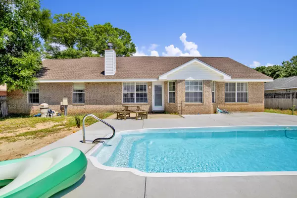 5237 Hawks Nest Drive, Milton, FL 32570