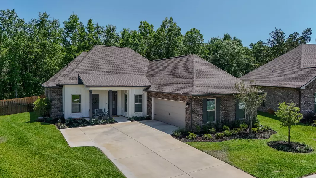 125 Flora Lane, Freeport, FL 32439