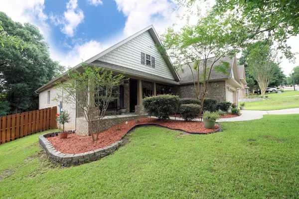 Crestview, FL 32536,614 Red Fern Road