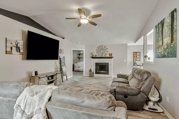 Mary Esther, FL 32569,74 Ruby Circle