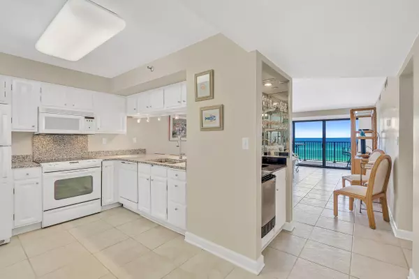 Destin, FL 32541,1044 Highway 98  #703