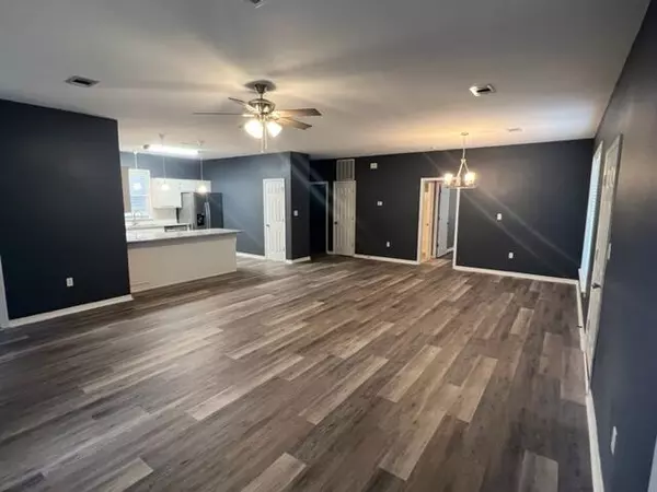 Santa Rosa Beach, FL 32459,161 Walnut Street