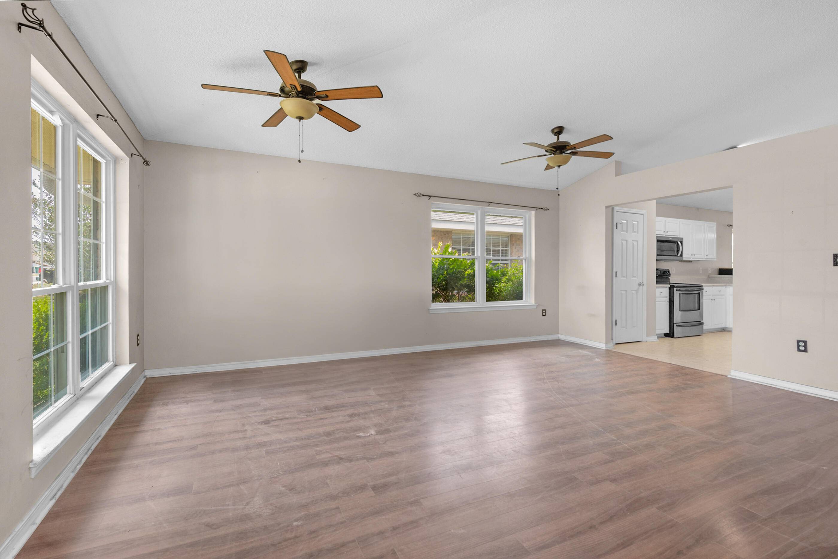Fort Walton Beach, FL 32547,1607 Sutton Place