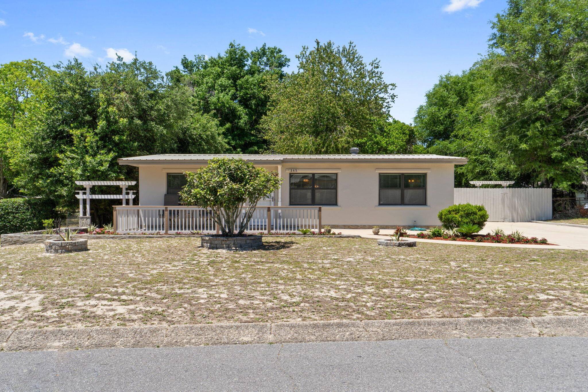 345 Avon Lane, Mary Esther, FL 32569