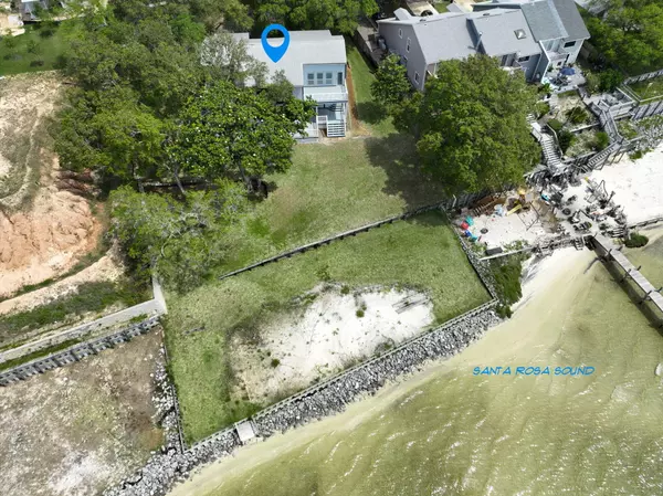 Navarre, FL 32566,2062 Blue View Court