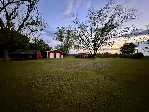 Defuniak Springs, FL 32433,258 Briar Road