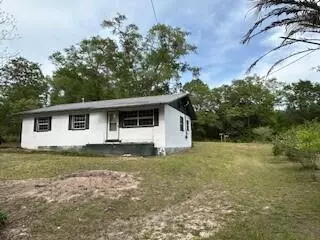 97 Graham Street, Defuniak Springs, FL 32435