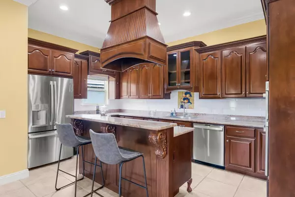Panama City Beach, FL 32408,114 Golf Drive