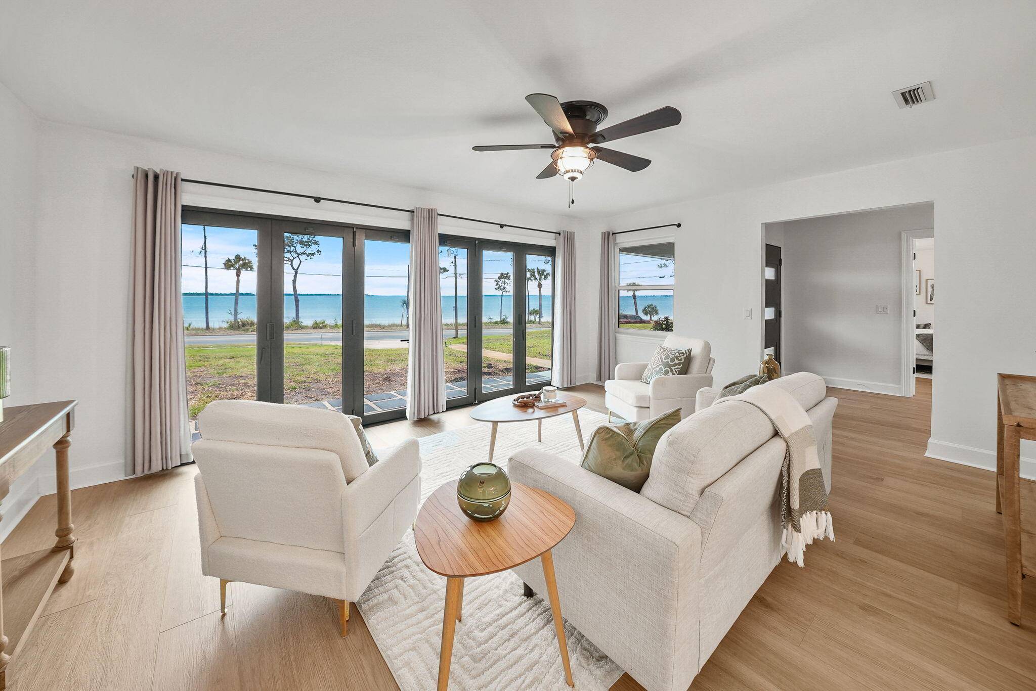 920 W Beach Drive, Panama City, FL 32401