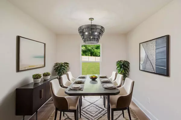 Crestview, FL 32539,678 E Cobb Avenue