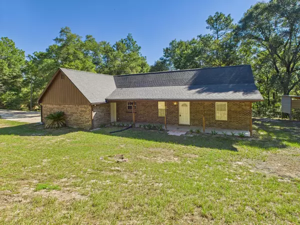 1134 Tranquil Breeze Way, Holt, FL 32564