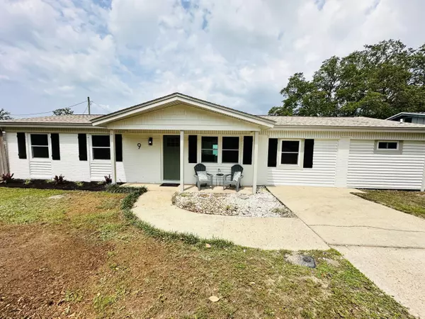 Shalimar, FL 32579,9 Twisted Oak Trail