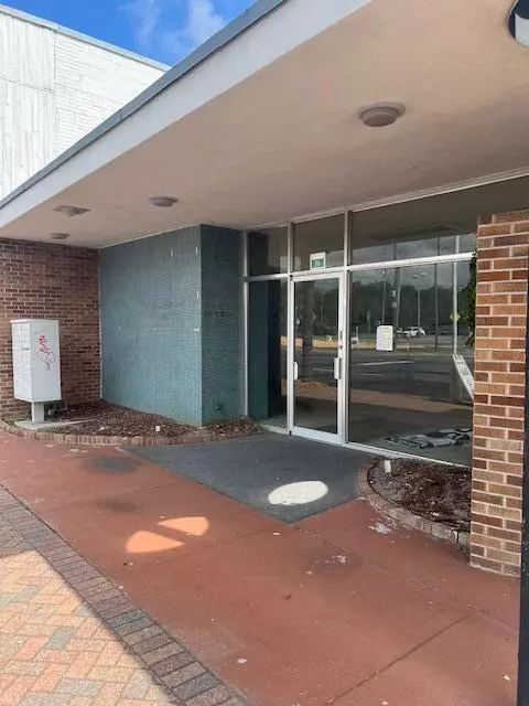 Fort Walton Beach, FL 32548,96 & 98 SE Miracle Strip Parkway Parkway