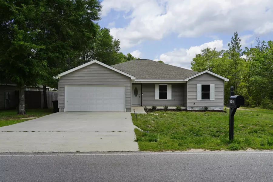 1422 Oakwood Lakes Boulevard, Defuniak Springs, FL 32433