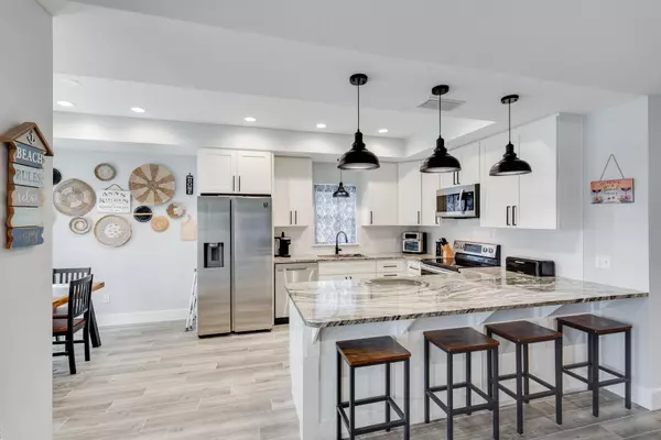 Panama City Beach, FL 32413,338 Azalea Drive