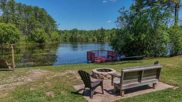 Defuniak Springs, FL 32433,554 Magnolia Lake Drive