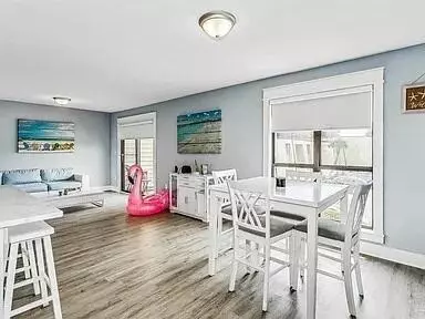 Fort Walton Beach, FL 32548,308 Miracle Strip Parkway  #1C