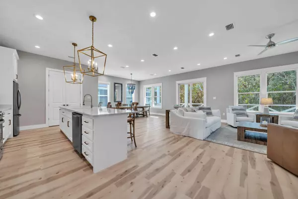 Santa Rosa Beach, FL 32459,371 San Juan Avenue