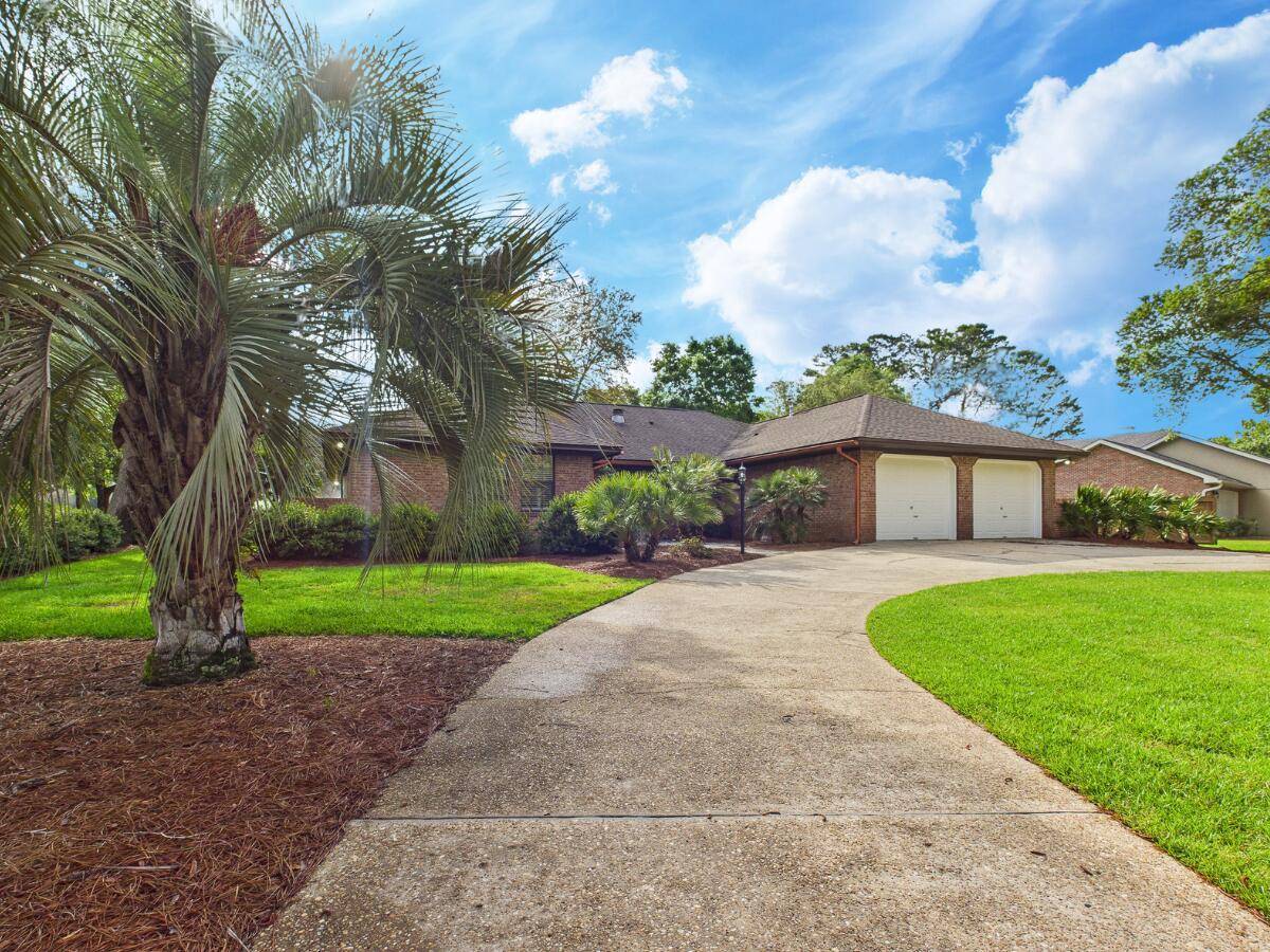 270 Wava Avenue,  Niceville,  FL 32578