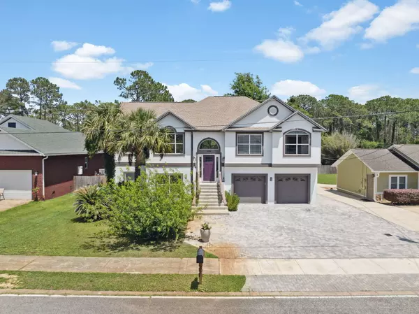 Destin, FL 32541,1190 Bay Court