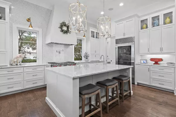 Destin, FL 32541,489 Regatta Bay Boulevard