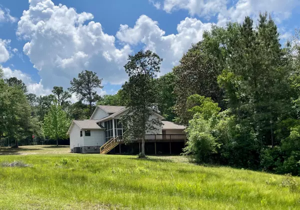 Crestview, FL 32539,5882 Willow Lane