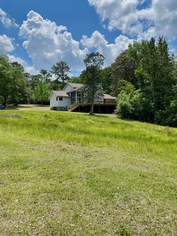 Crestview, FL 32539,5882 Willow Lane