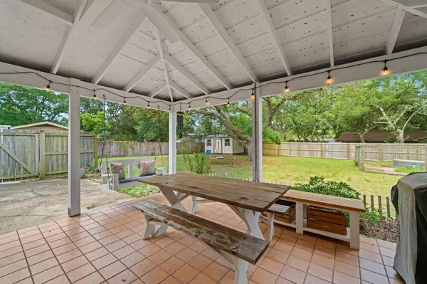 197 Country Club Road, Shalimar, FL 32579