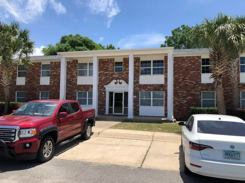 Destin, FL 32541,120 Benning Drive  #4