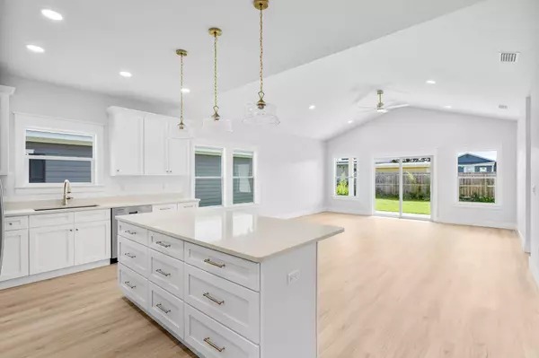 Panama City, FL 32401,1154 Mulberry Avenue