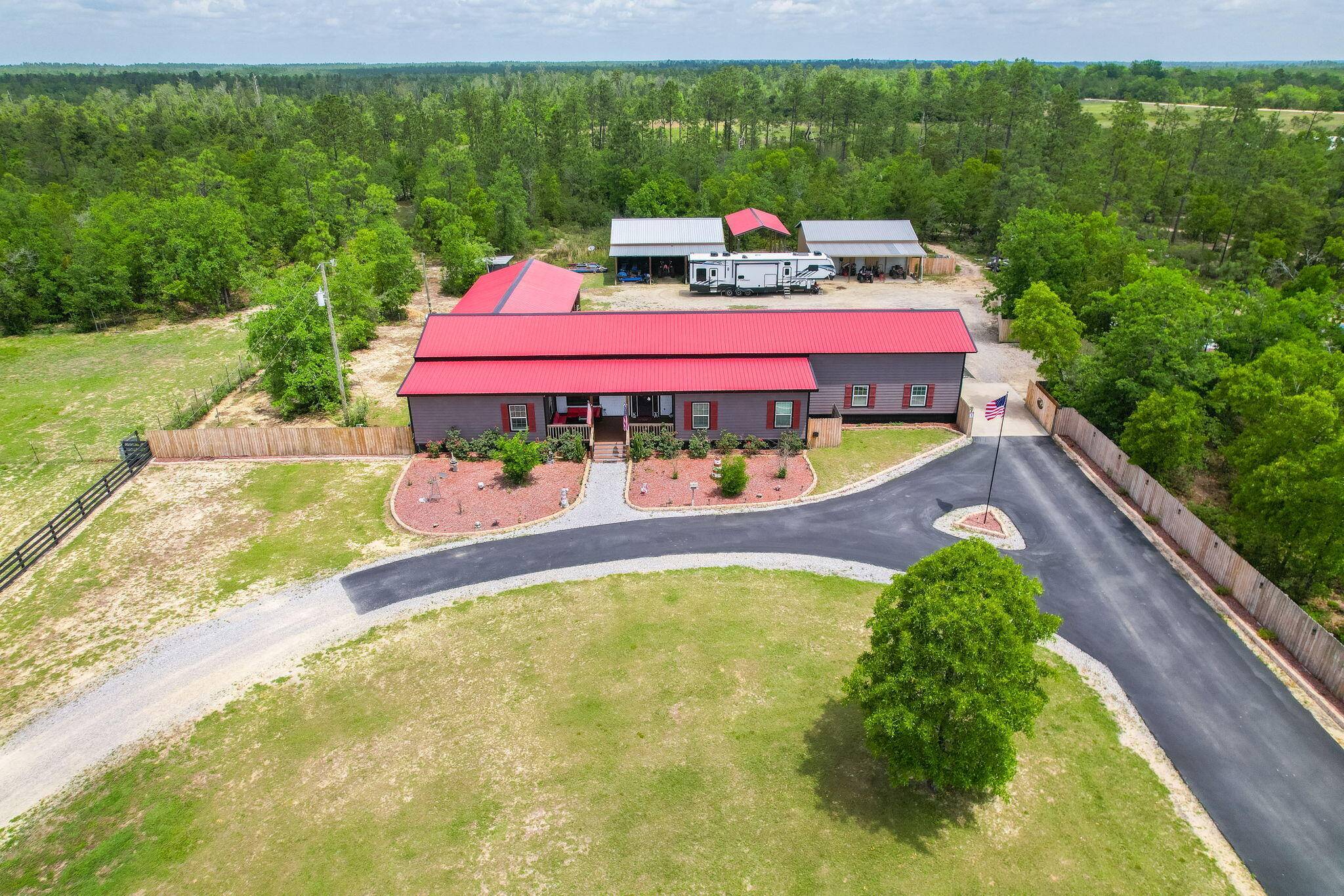 2612 NW County Rd 274, Fountain, FL 32438