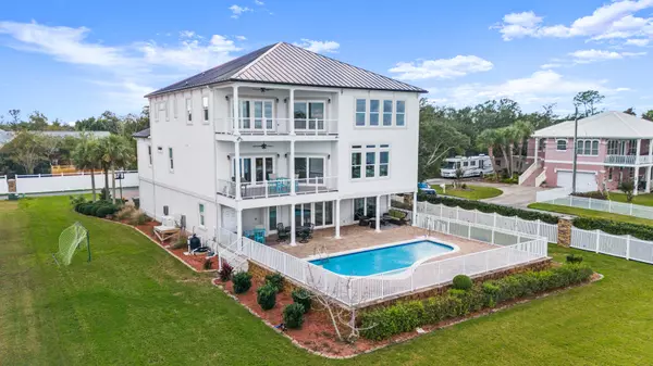 107 Alabama Avenue, Lynn Haven, FL 32444