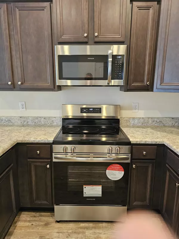 Crestview, FL 32539,119 E Iron Horse Drive