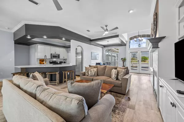 Destin, FL 32541,4604 Paradise Isle Isle