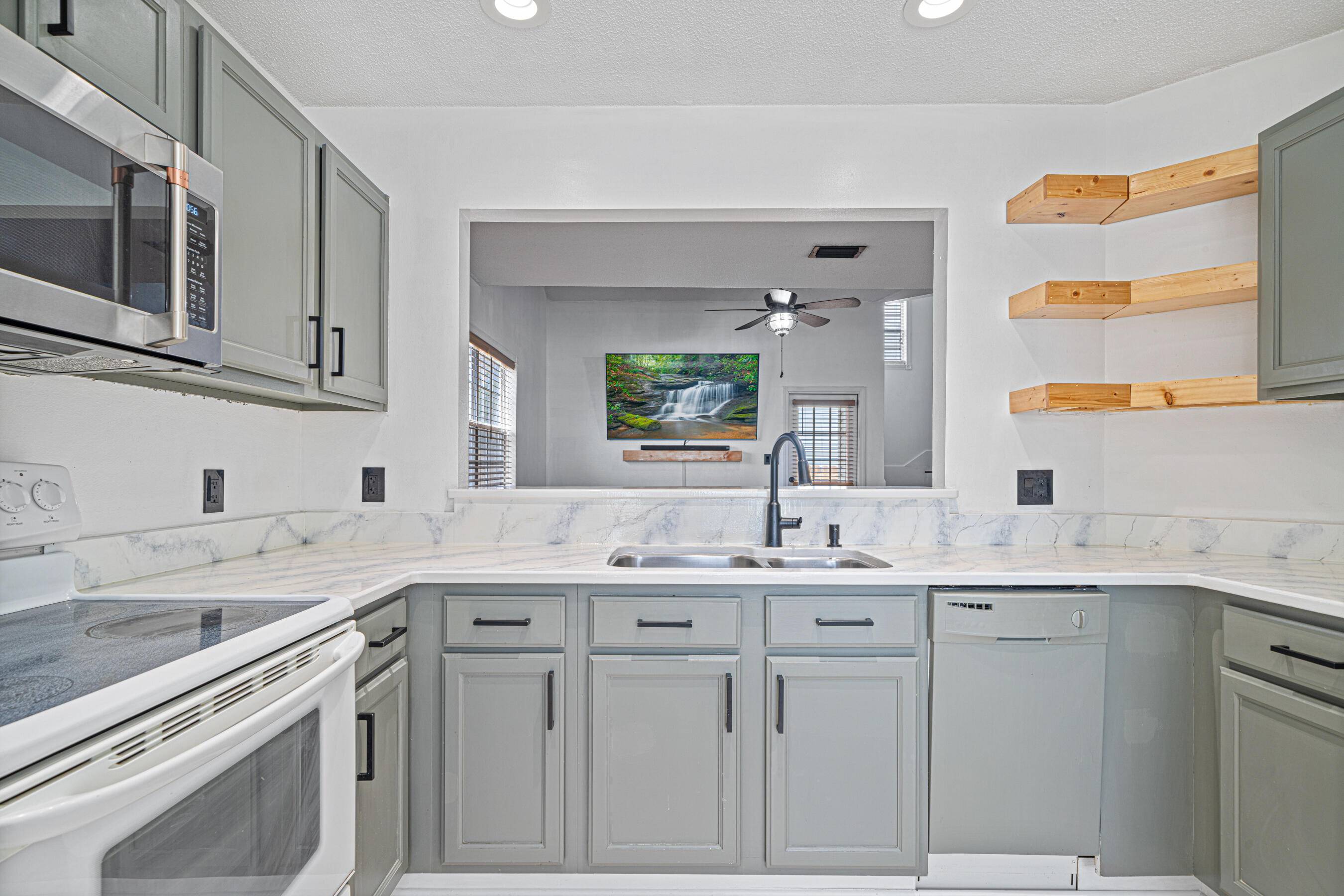 Fort Walton Beach, FL 32547,138 Beach Drive