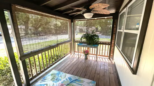 Pensacola, FL 32507,10 Kennington Drive