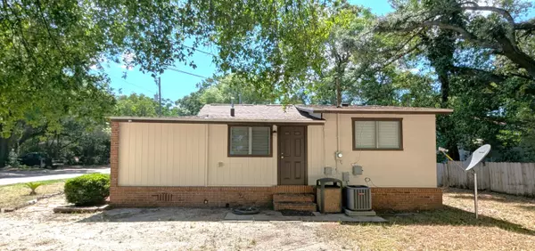 Pensacola, FL 32507,10 Kennington Drive