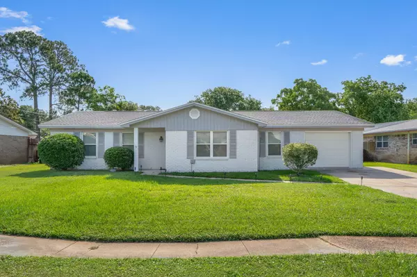 153 Brewer Circle, Mary Esther, FL 32569