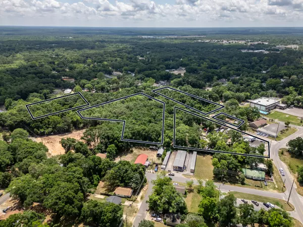 Crestview, FL 32539,937 S Pearl Street