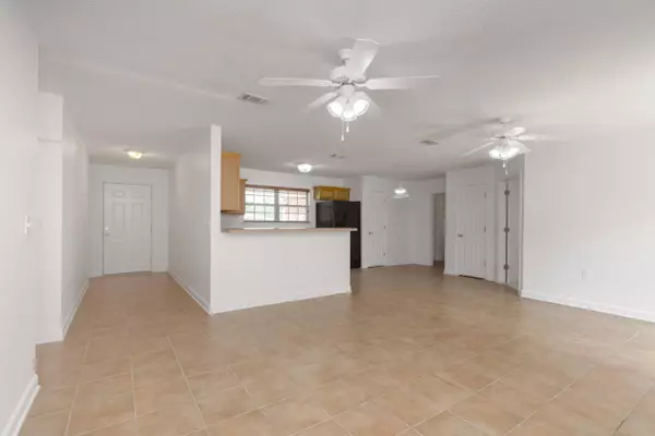 Crestview, FL 32539,4476 Goldfinch Way