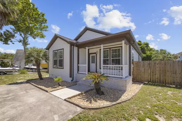 Destin, FL 32541,518 Second Avenue