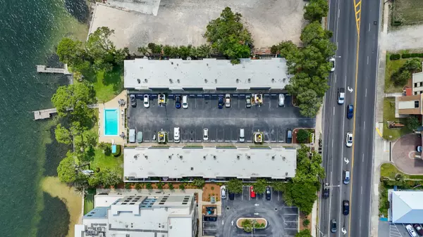 Fort Walton Beach, FL 32548,4 SW Miracle Strip Parkway  #23