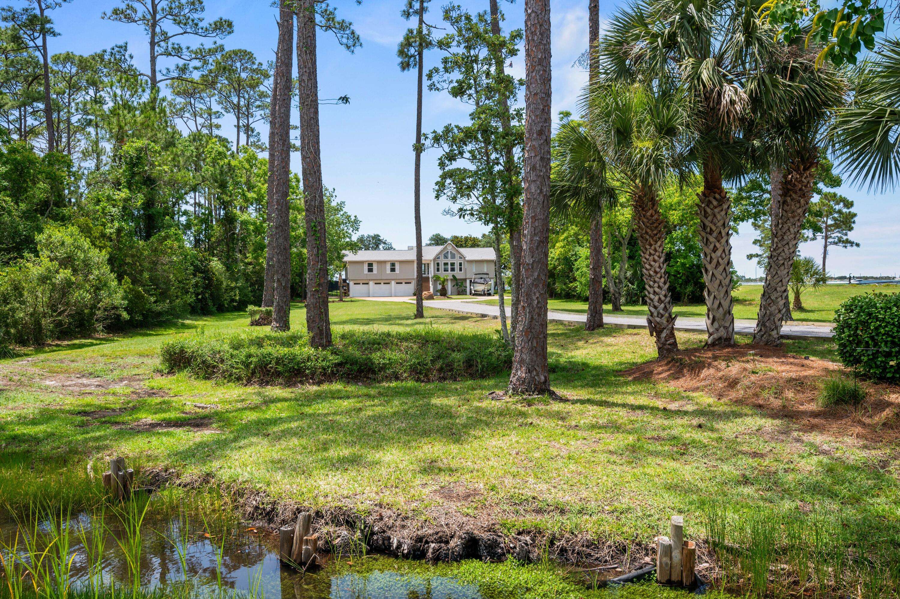 Mary Esther, FL 32569,516 Parish Boulevard