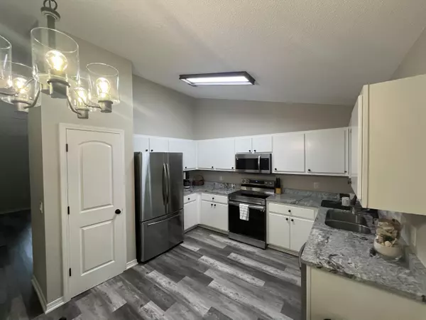 Milton, FL 32583,8945 Bluebell Street