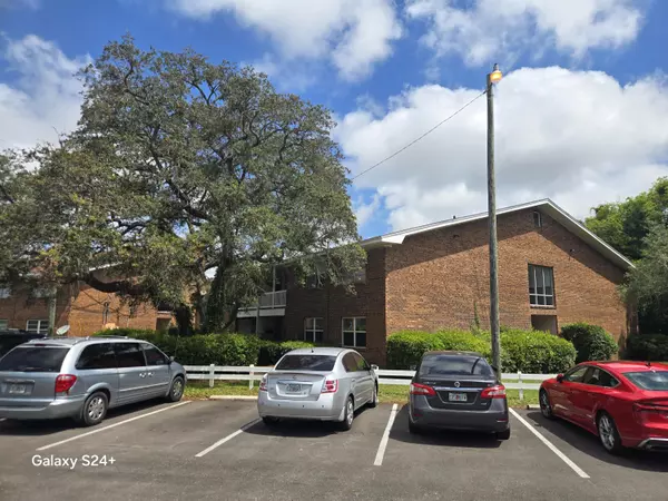 Fort Walton Beach, FL 32547,609 COLONIAL Drive  #UNIT 2