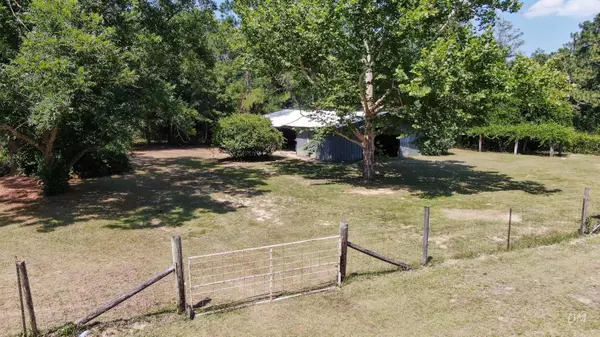 Defuniak Springs, FL 32435,1737 S County Highway 183