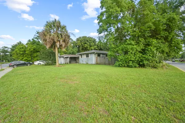 Pensacola, FL 32505,907 Montclair Road