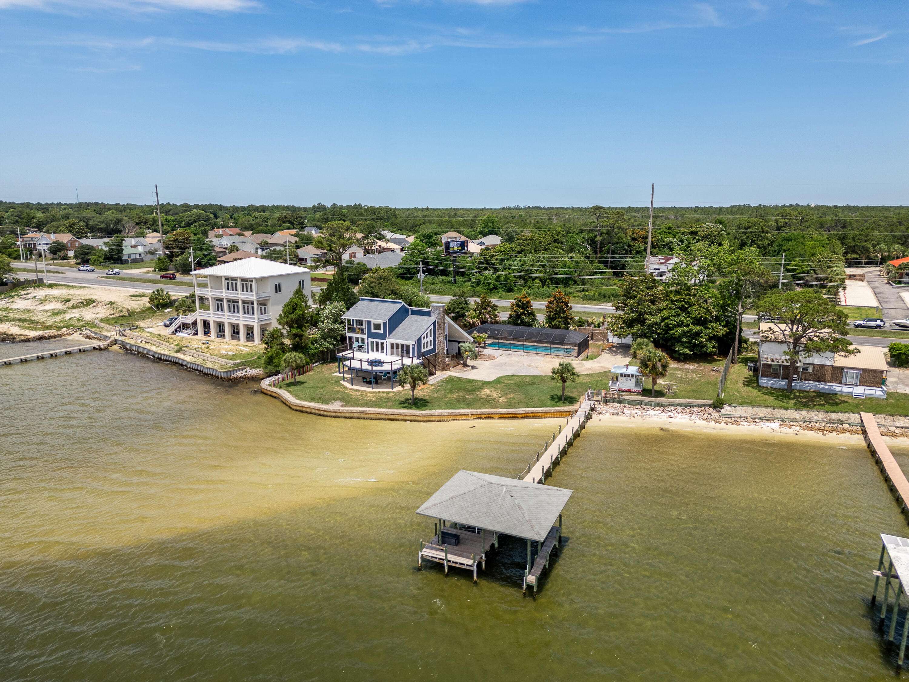 Mary Esther, FL 32569,2807 W Highway 98