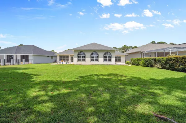 Gulf Breeze, FL 32563,1328 Tour Drive