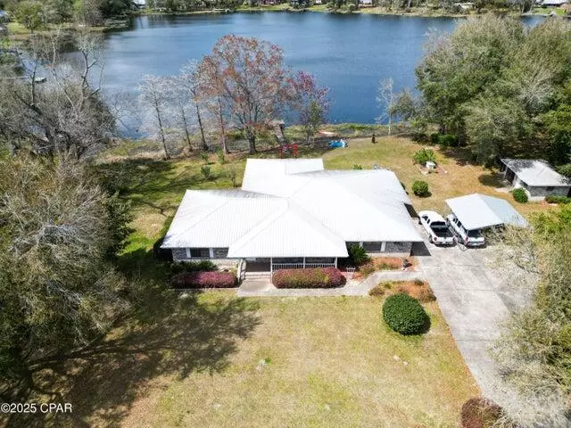 Wewahitchka, FL 32465,365 Land Drive